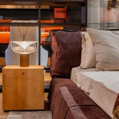 Aella T 30 Tafellamp