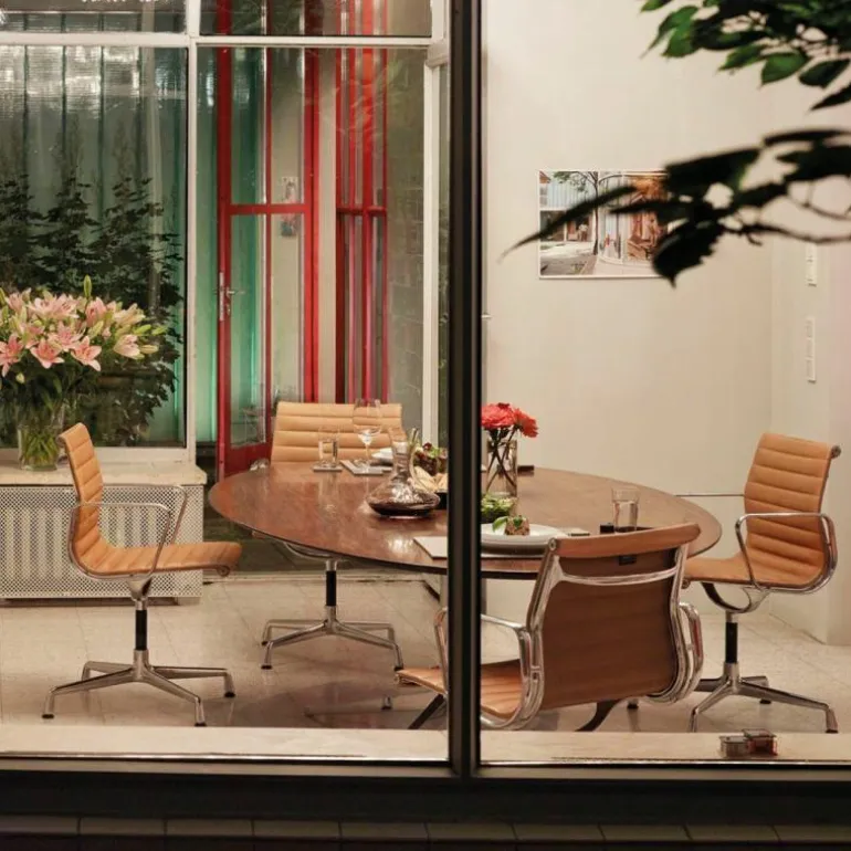 Aluminium Chair EA 104, draaibaar