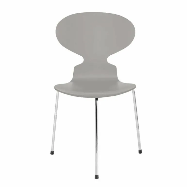 Ant Stoel Gelakt, Drie Poten