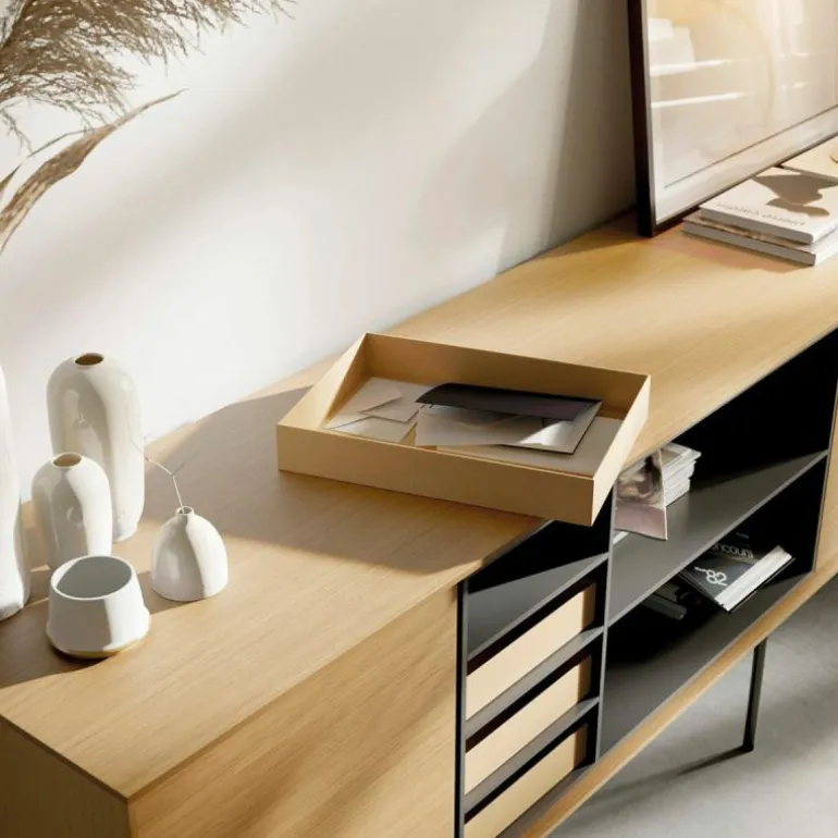 Aura Dressoir
