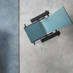 Black Red and Blue Zeilmaker Stoel