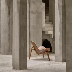 CH07 Shell Chair