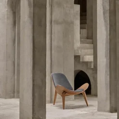 CH07 Shell Chair