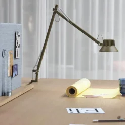 Dedicate L2 Bureaulamp