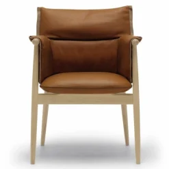 E005 Embrace Chair