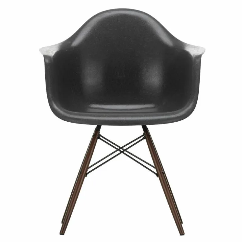 Eames Fiberglass Chair DAW