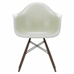 Eames Fiberglass Chair DAW