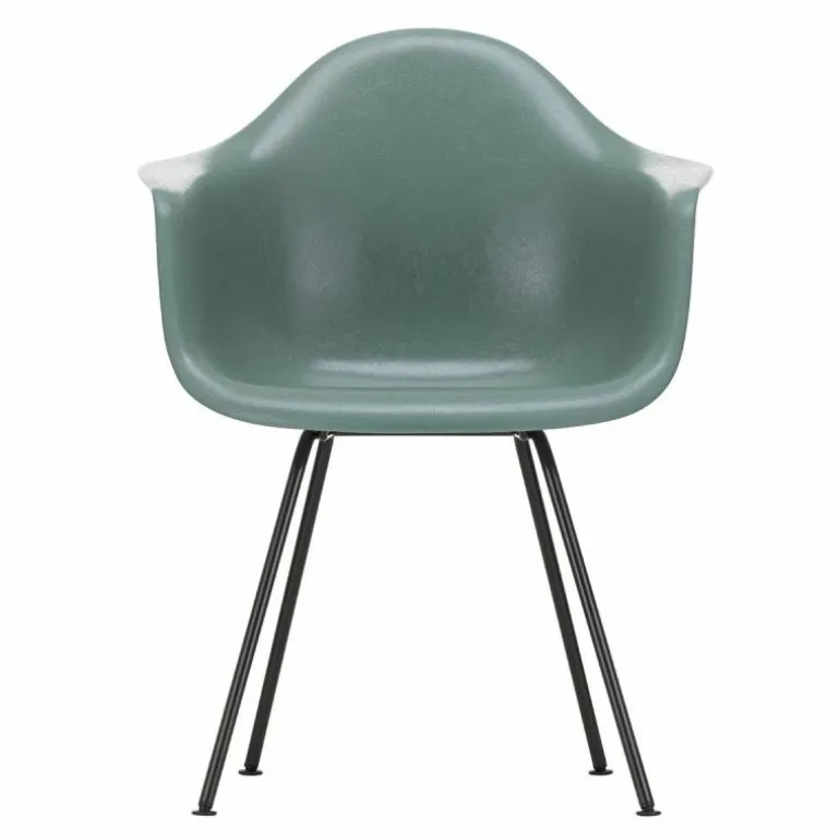 Eames Fiberglass Chair DAX Zwart