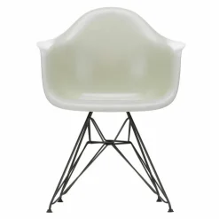 Eames Fiberglass Chair DAR Zwart