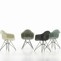 Eames Fiberglass Chair DAR Zwart