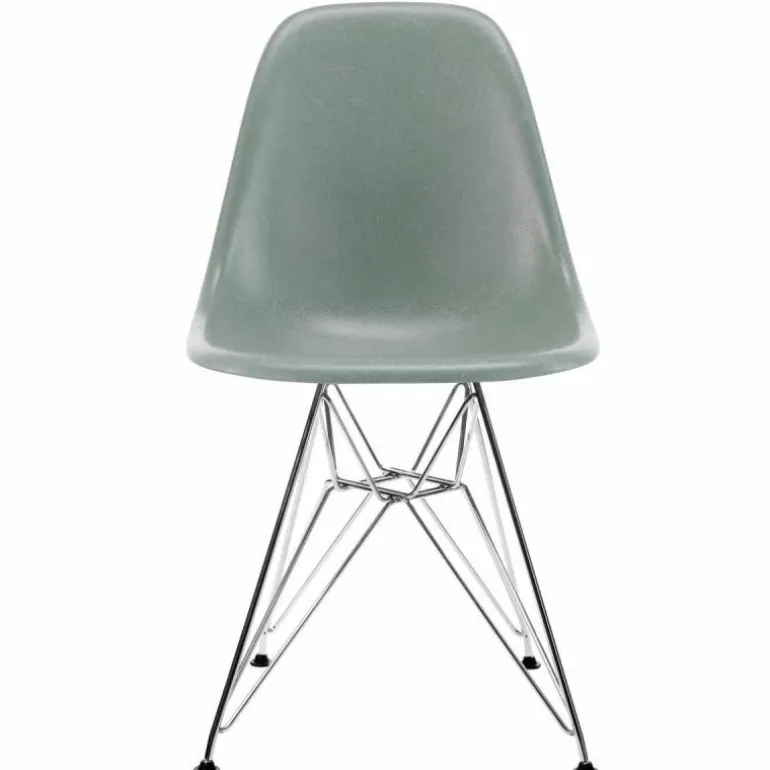 Eames Fiberglass Chair DSR