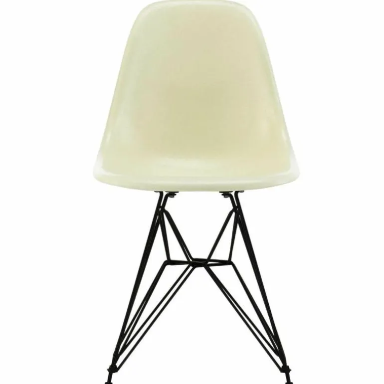Eames Fiberglass Chair DSR