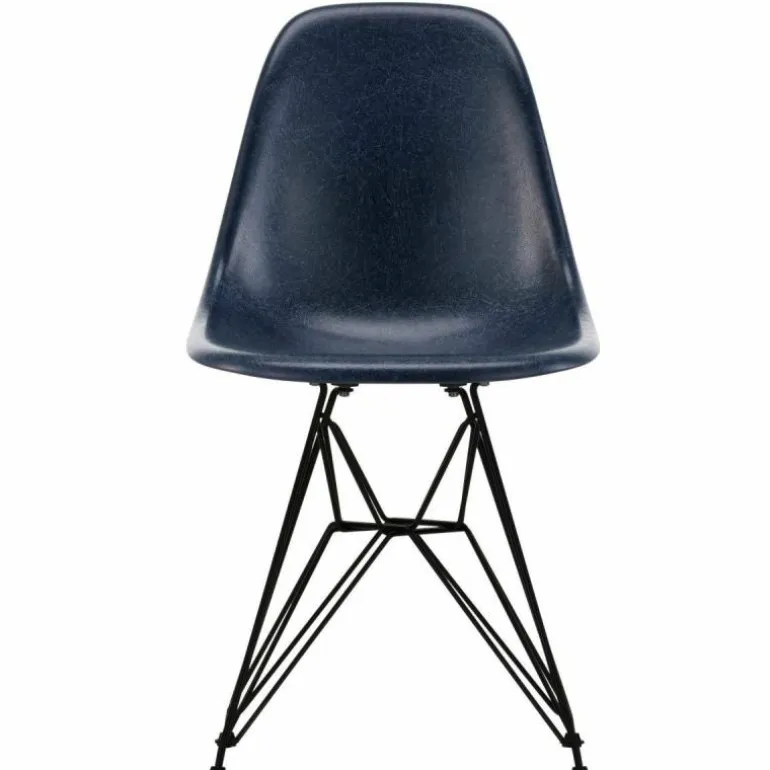 Eames Fiberglass Chair DSR