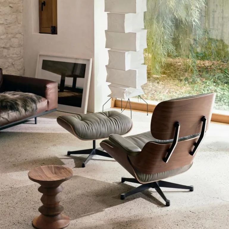Eames Lounge Chair + Ottoman Leder