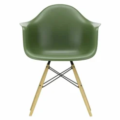 Eames Plastic Chair DAW Esdoorn Gelig