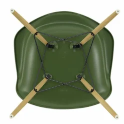 Eames Plastic Chair DAW Esdoorn Gelig