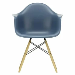 Eames Plastic Chair DAW Esdoorn Gelig
