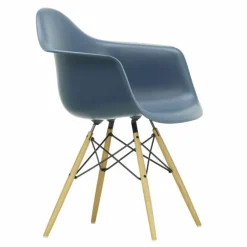 Eames Plastic Chair DAW Esdoorn Gelig