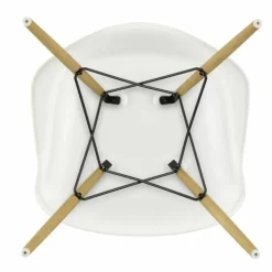 Eames Plastic Chair DAW Esdoorn Gelig