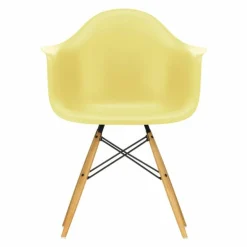 Eames Plastic Chair DAW Esdoorn Gelig