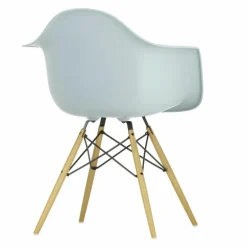 Eames Plastic Chair DAW Esdoorn Gelig