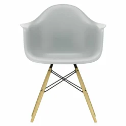 Eames Plastic Chair DAW Esdoorn Gelig