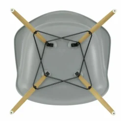 Eames Plastic Chair DAW Esdoorn Gelig
