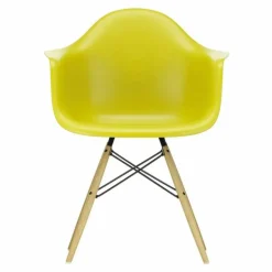 Eames Plastic Chair DAW Esdoorn Gelig