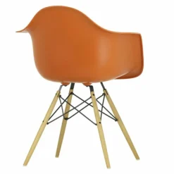 Eames Plastic Chair DAW Esdoorn Gelig