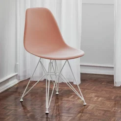 Eames Plastic Chair DSR Wit