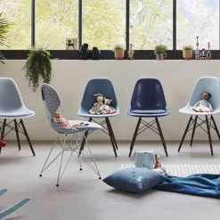 Eames Plastic Chair DSW Stoel Esdoorn Zwart