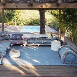 Garden Layers Big Roll Kussen