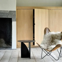 Geometric Bijzettafel