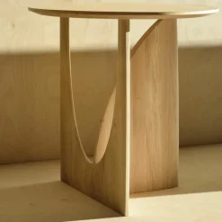 Geometric Bijzettafel