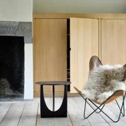 Geometric Bijzettafel