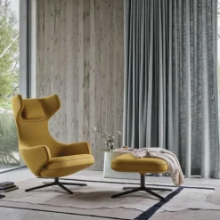 Grand Repos Loungestoel + Ottoman