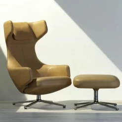 Grand Repos Loungestoel + Ottoman