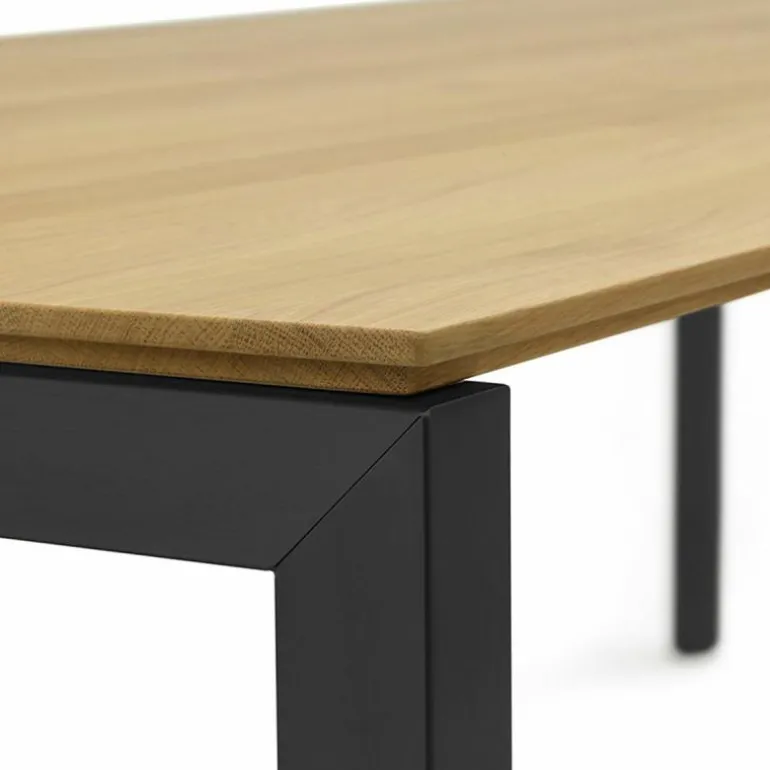 Kem 755 Slim Black Eettafel