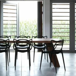 Kem 844 Storm Noten Eettafel