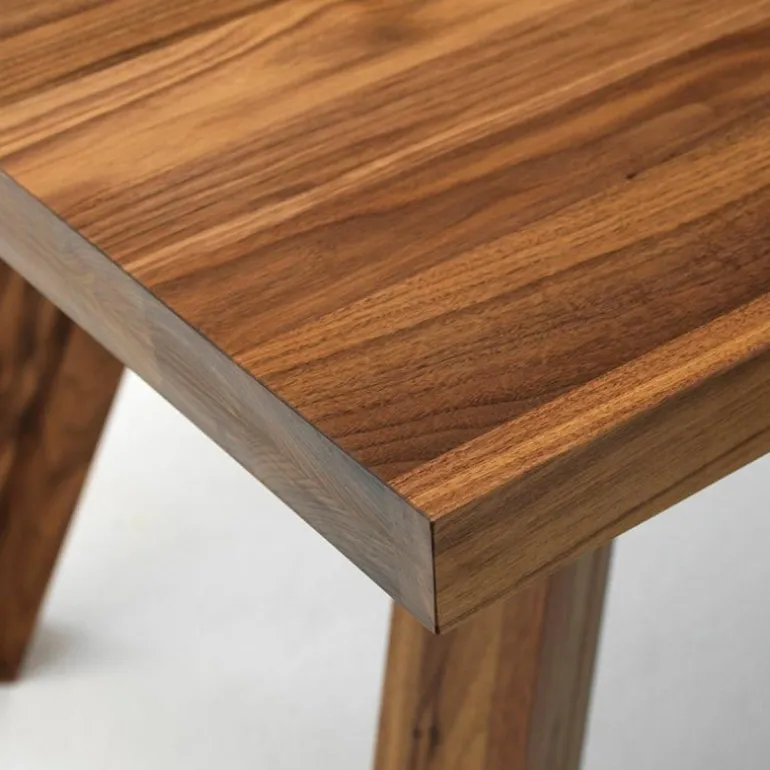 Kem 844 Storm Noten Eettafel