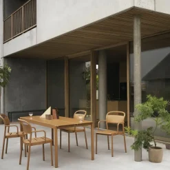 Linear Steel Armstoel