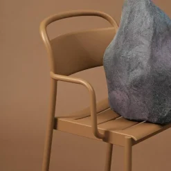 Linear Steel Armstoel