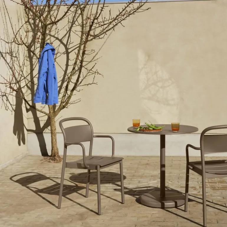 Linear Steel Armstoel