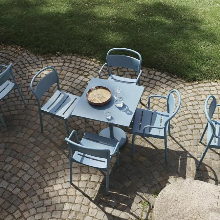 Linear Steel Café Tafel