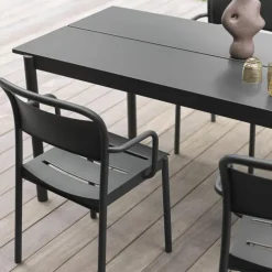 Linear Steel Eettafel