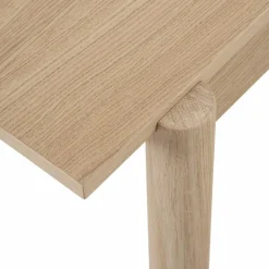 Linear Wood Eettafel