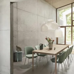 Linear Wood Eettafel