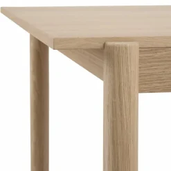 Linear Wood Eettafel