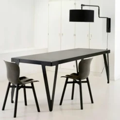 Lloyd Eettafel Indoor