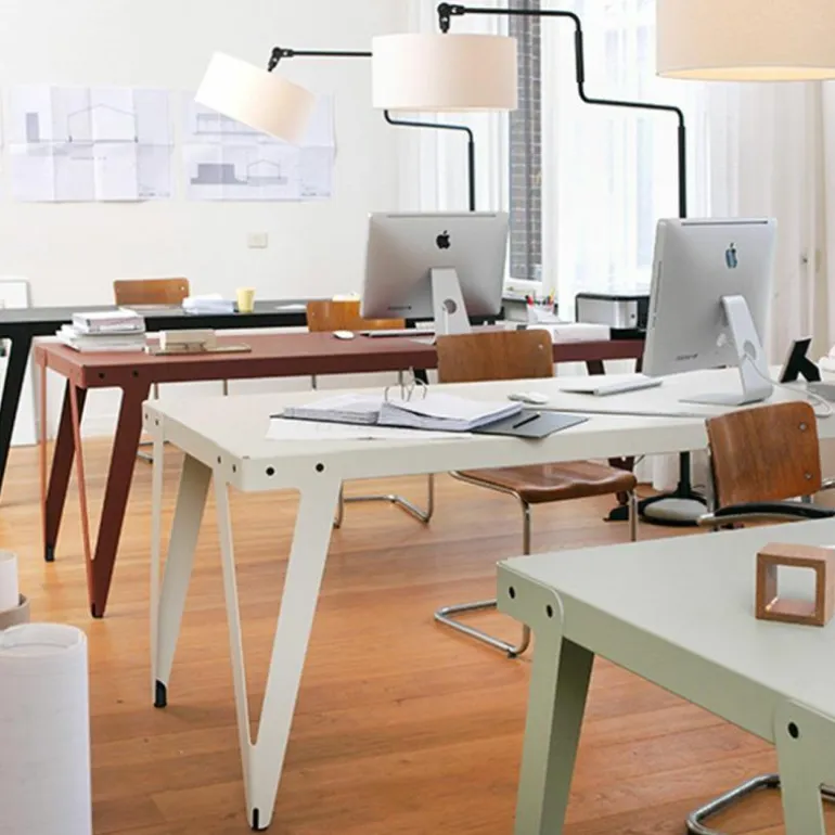 Lloyd Eettafel Indoor